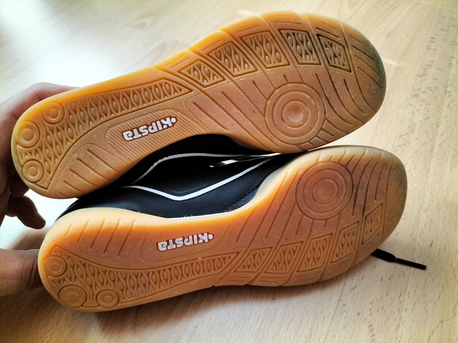 Tenis de futsal Kipsta