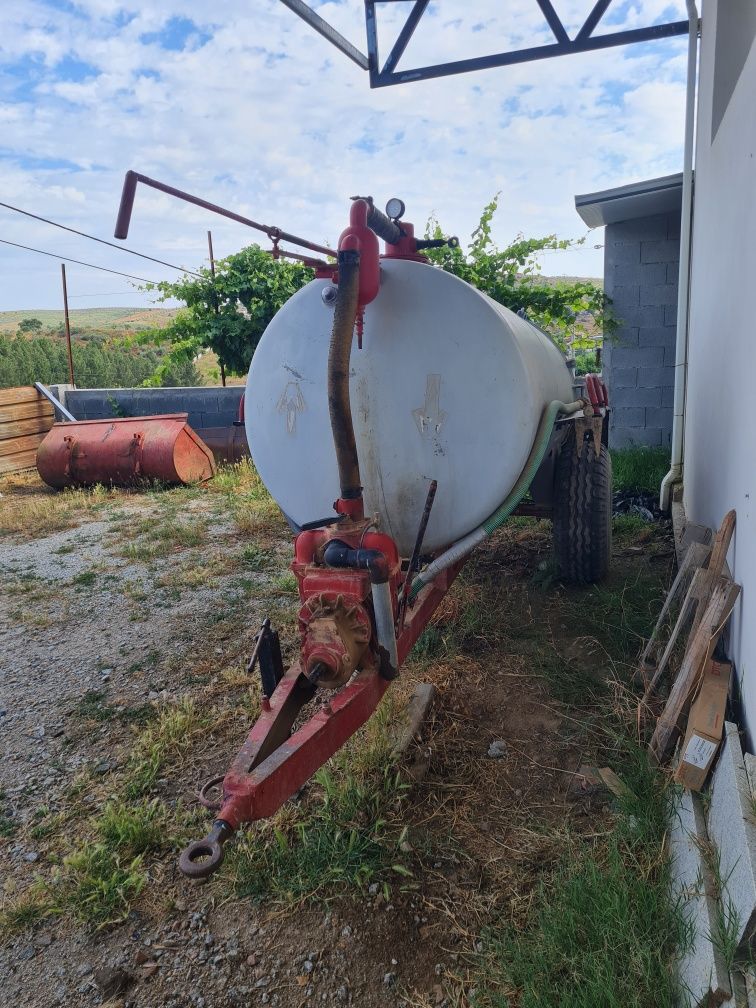 Cisterna 3000l .