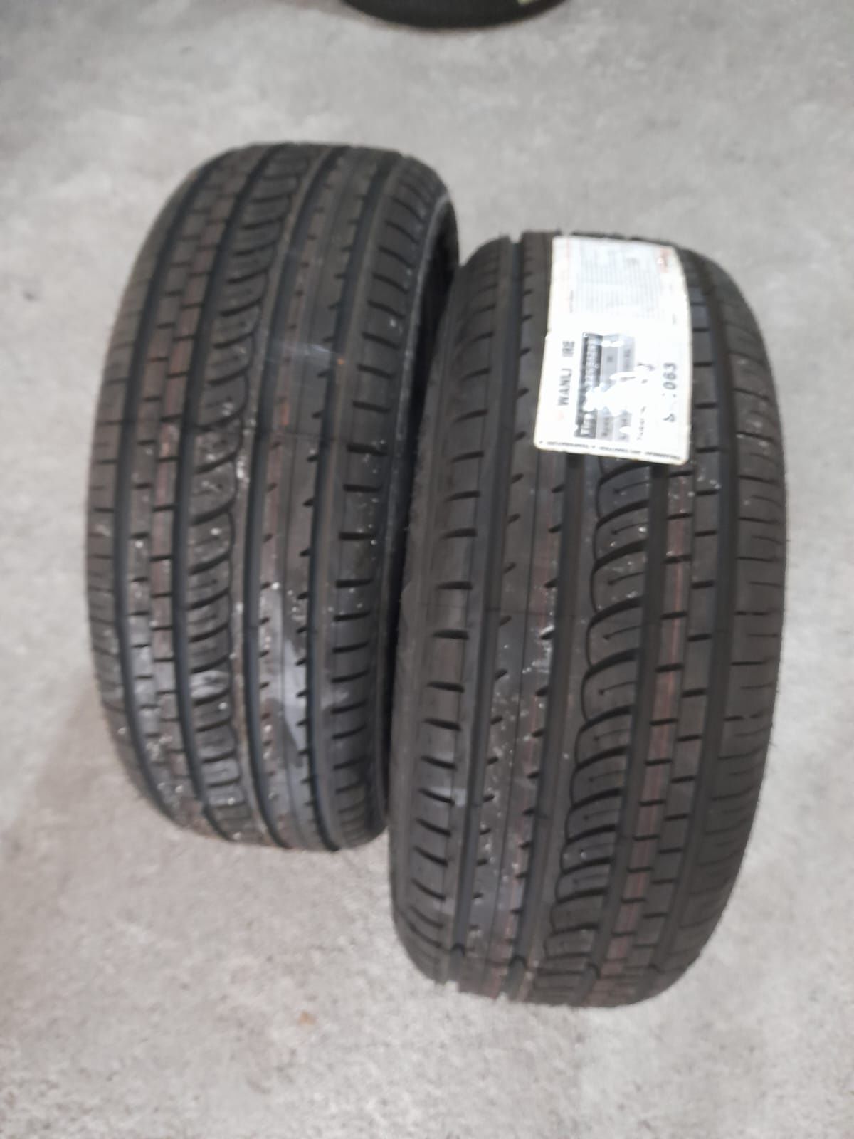 4 pneus Novos 225/55R17 Wanli