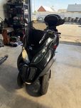 Trójkołowiec Piaggio MP3 2011rok 278cm