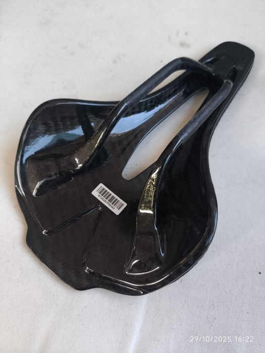 Selim de carbono ultra leve 120g,  250x140mm, 3d impresso, Ryet