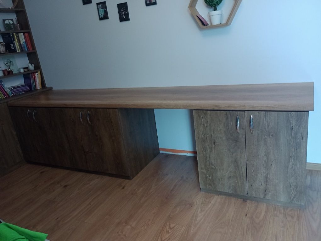 Ala drewniane biurko długie do pokoju lub biura