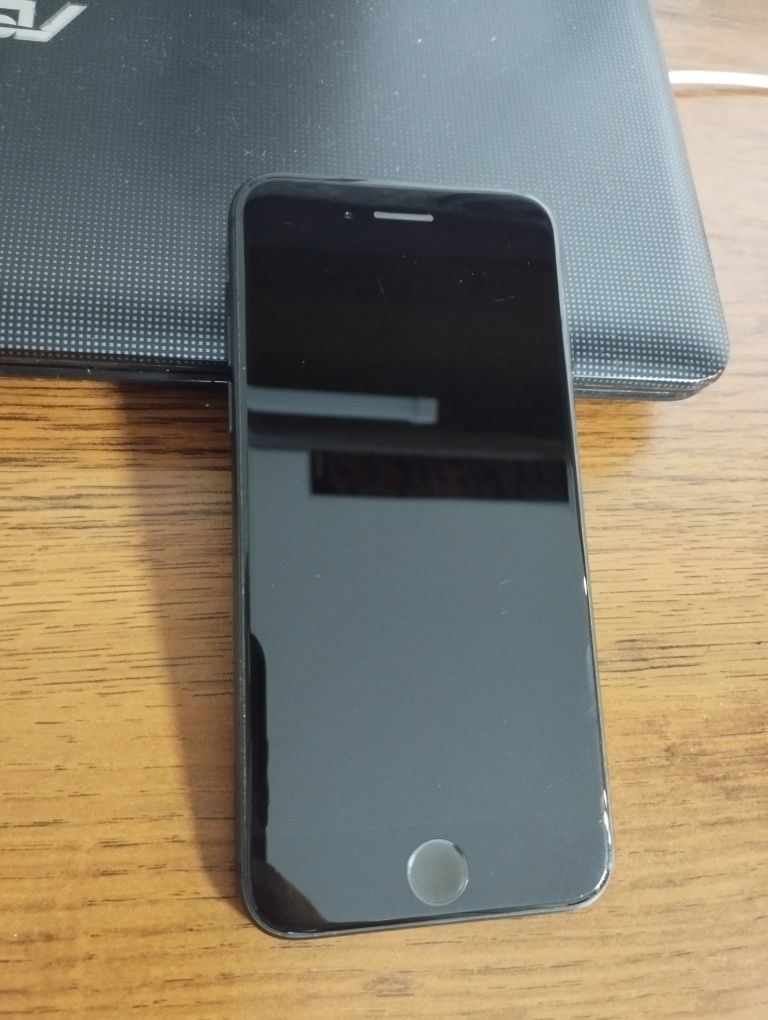 Iphone 7, 32 GB чорний