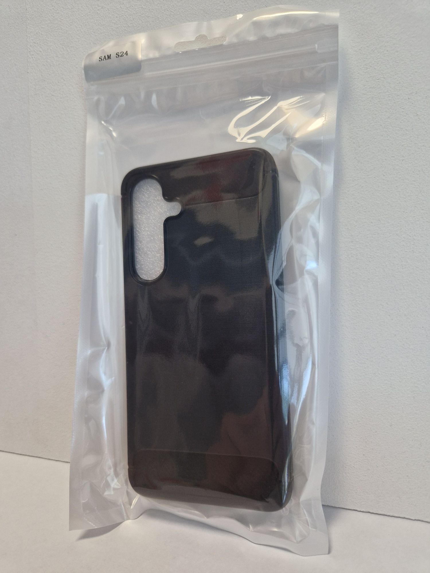 Futerał Carbon do Samsung Galaxy S24 czarny