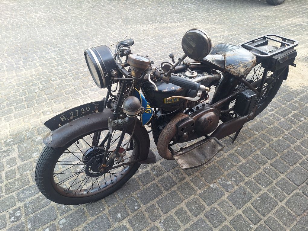 Dkw E300 zarejestrowana jeżdżąca