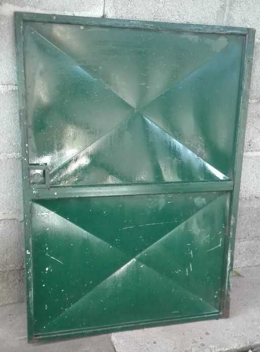 Portão em Aço de cor verde