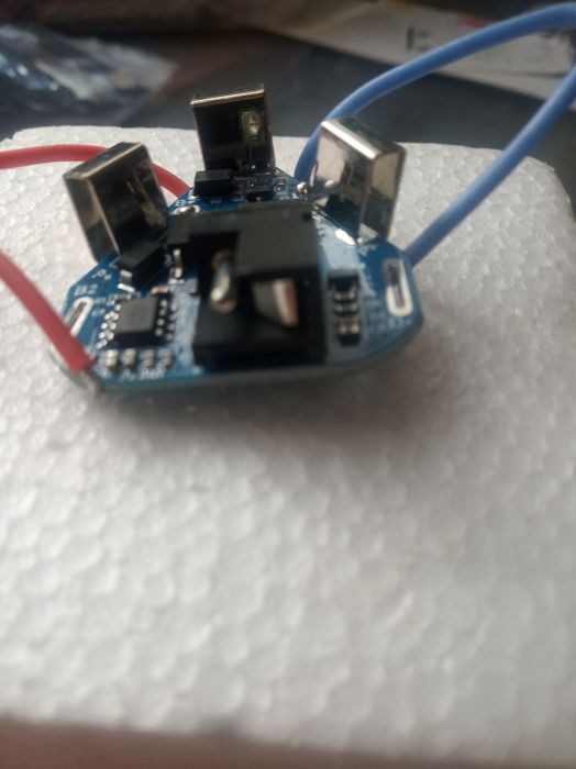 Плата зарядки для шуруповерта или угловой шлифмашины.