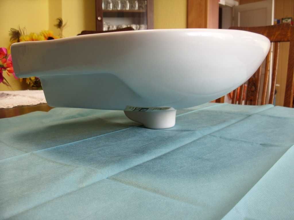 Mała umywalka łazienkowa porcelanowa zlew Jopex biały do łazienki