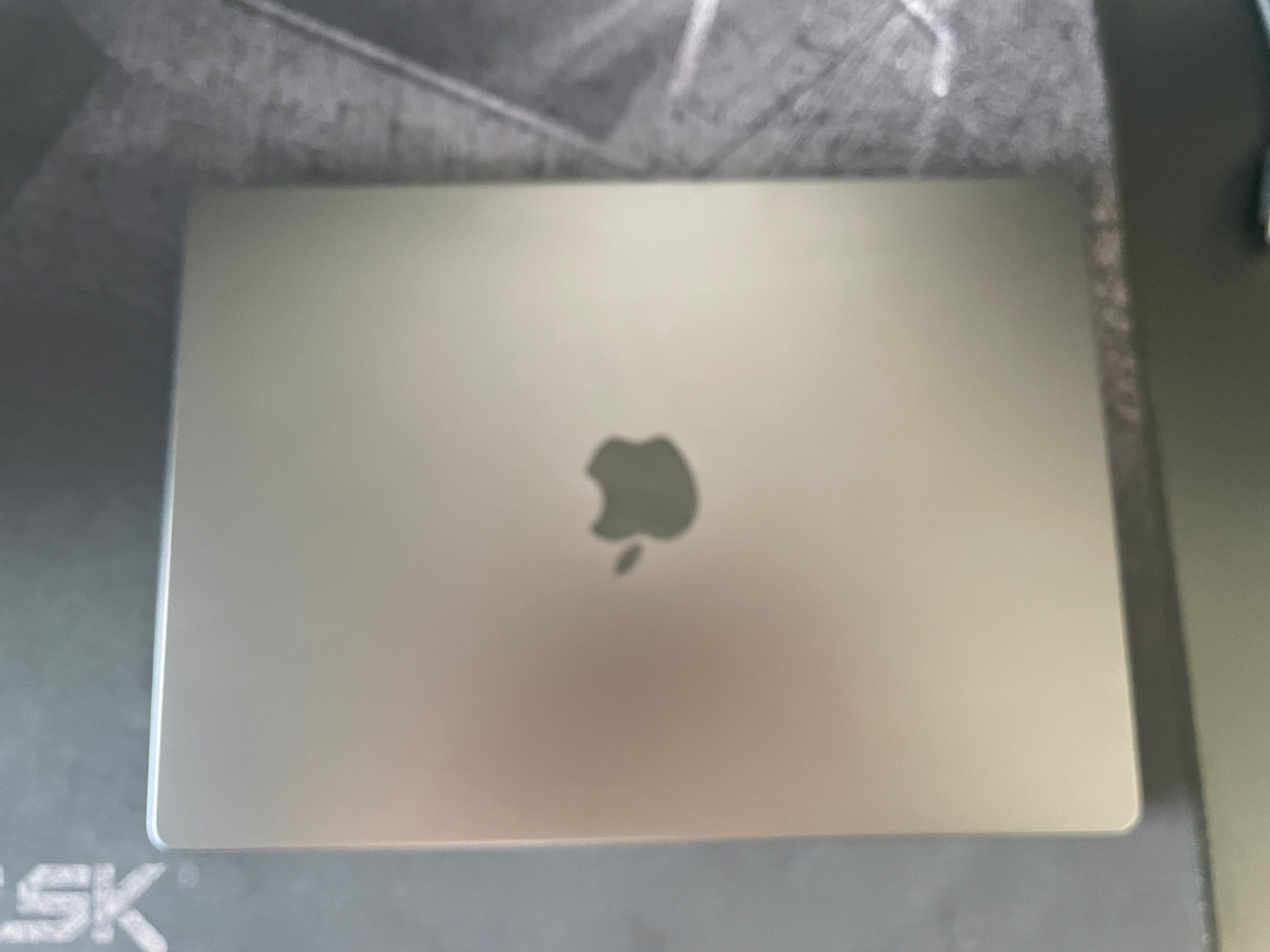   Macbook PRO M4 14” 32GB ram, 1TB SSD