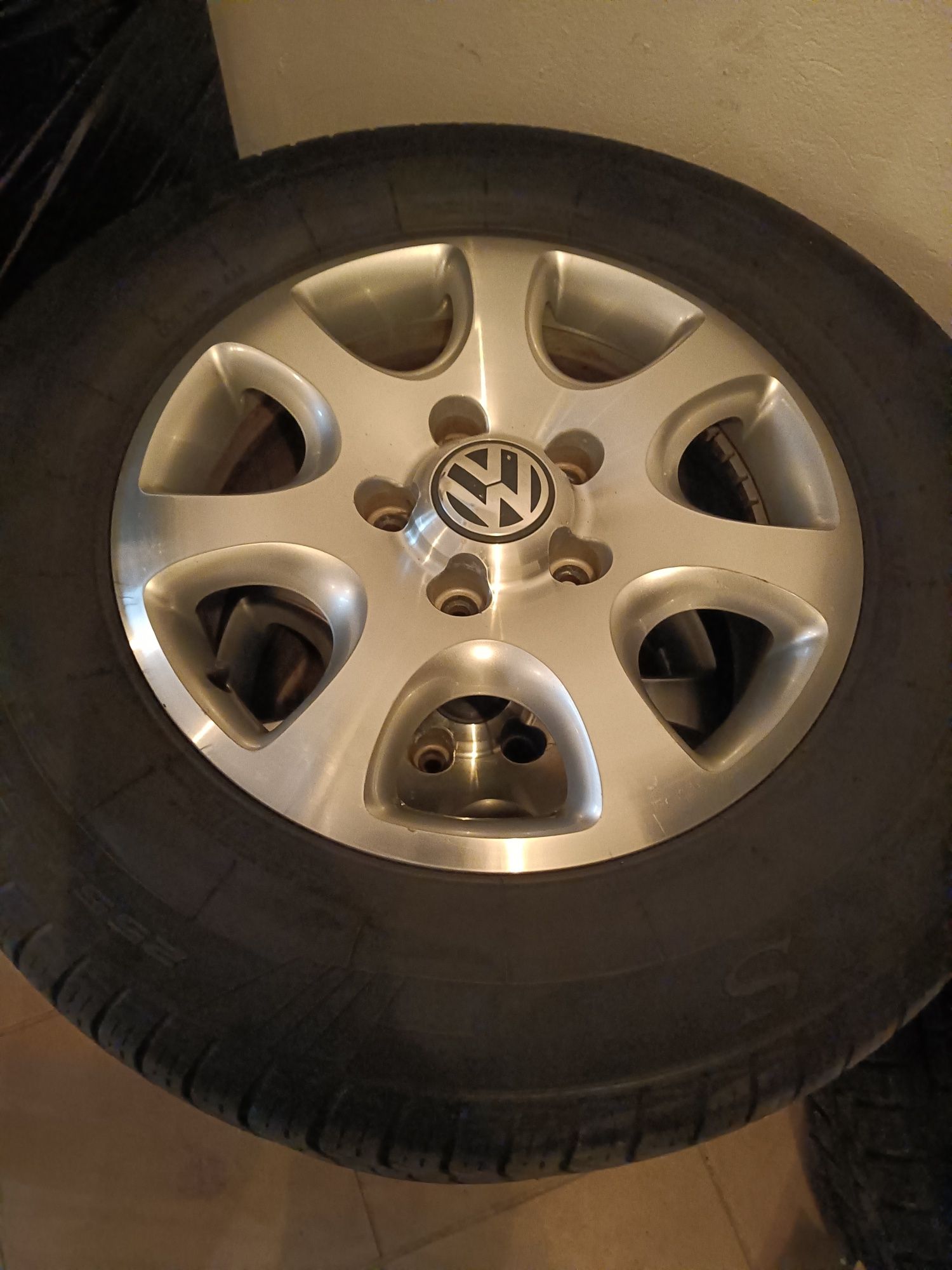 Opony, felgi wv Touareg 255/65/17, 5x130