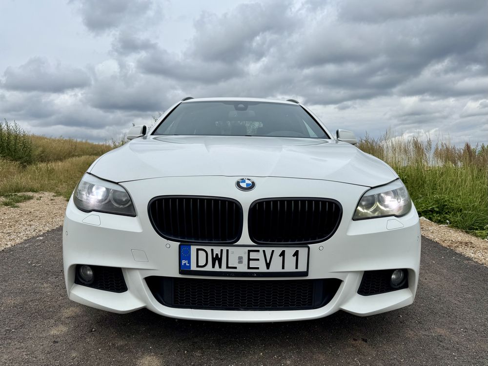 BMW Seria 5 530d xDrive Luxury Line