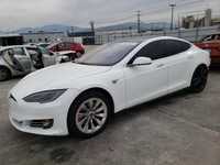 Tesla Model S 2015