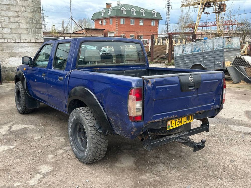 Nissan Navara D22 2005 пікап в Україні можливо для ЗСУ