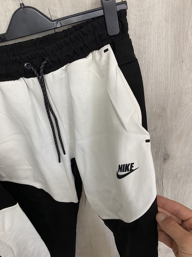 Новий! Спортивний костюм Nike Tech Fleece