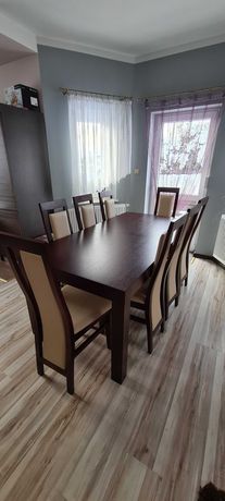 Stół i 8 krzeseł + stolik gratis
