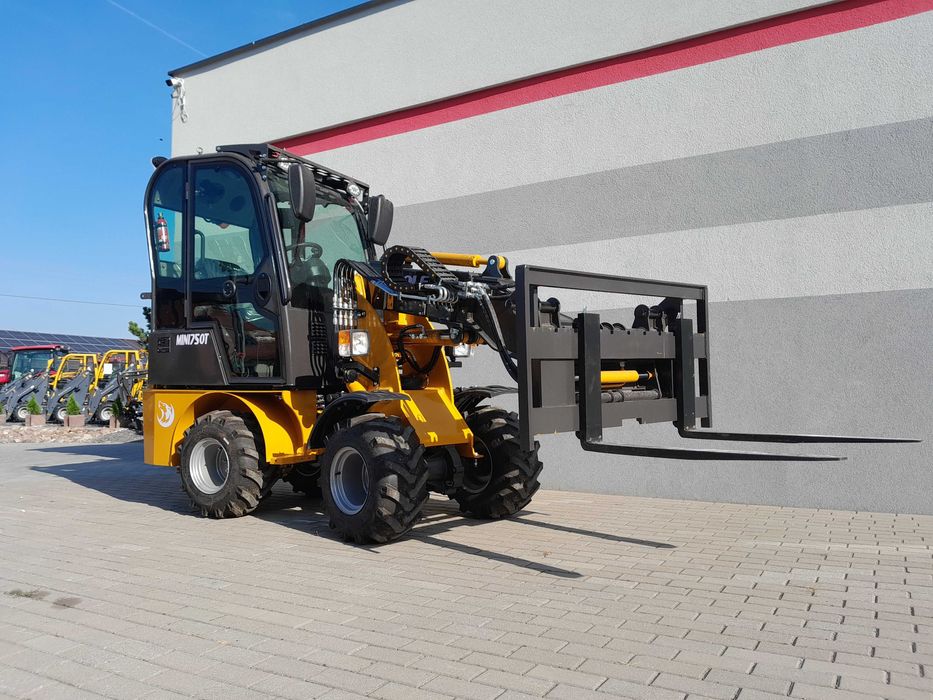 Ładowarka teleskopowa WOLF MINI 750 T / Szerokość 130 cm / PERKINS
