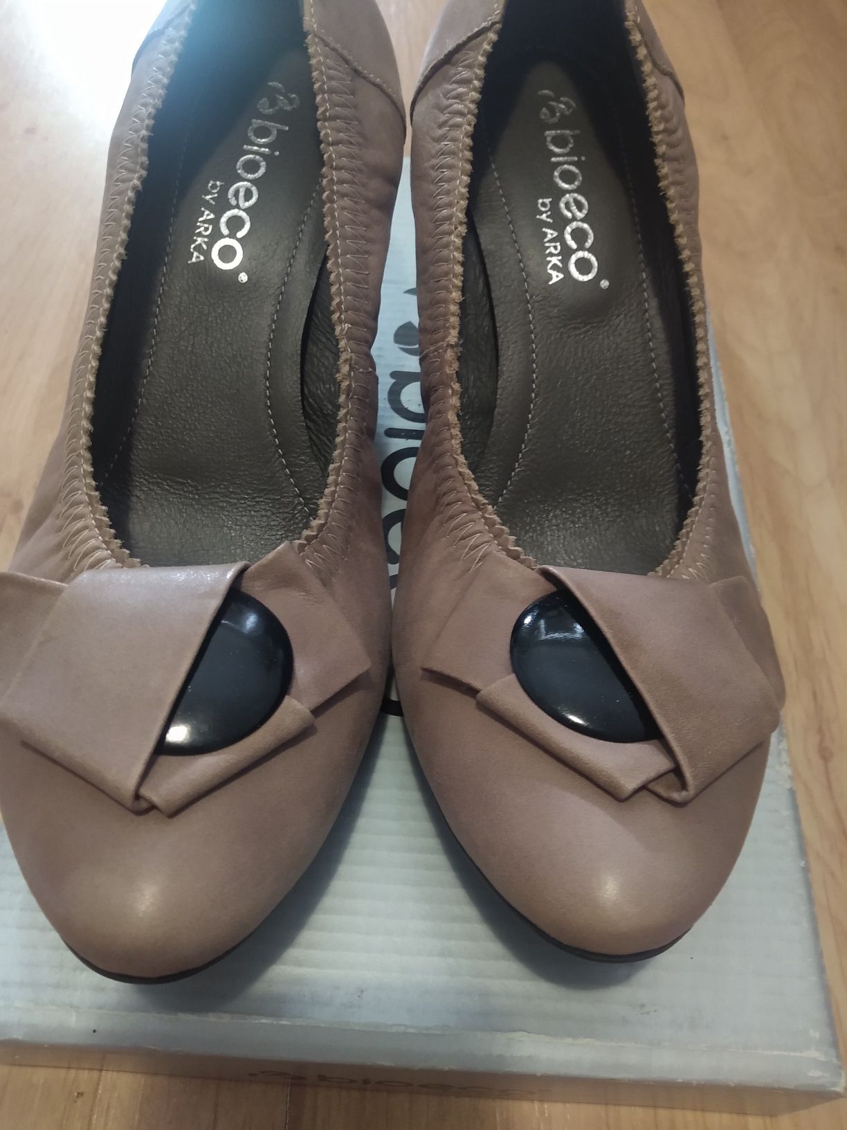 Buty damskie skóra naturalna rozm 39 nowe