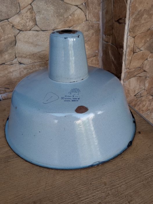 Stara lampa OBS 2 - emaliowany klosz. PRL