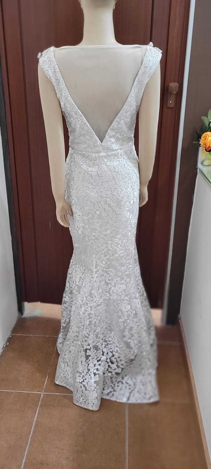 Vestido de Noiva com aplicações