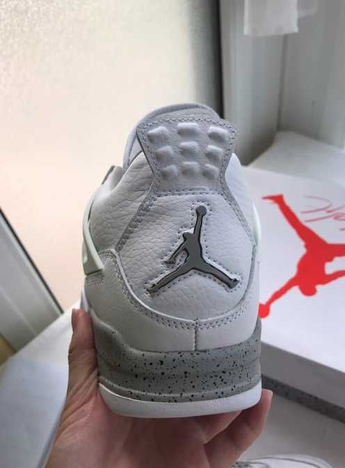 Jordan 4 Retro White Oreo 42