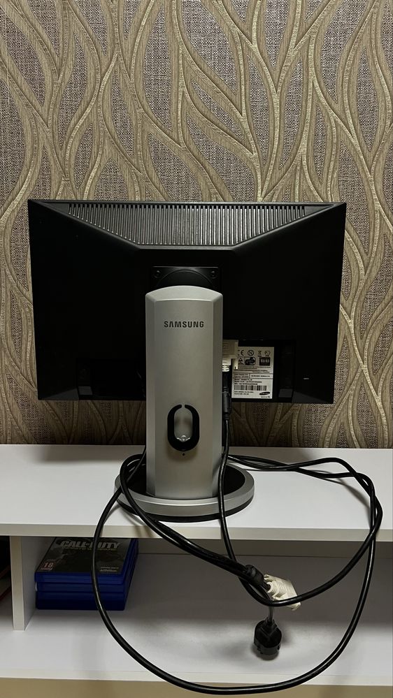 Монитор SAMSUNG 19