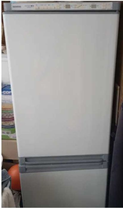 холодильник рабочий Siemens