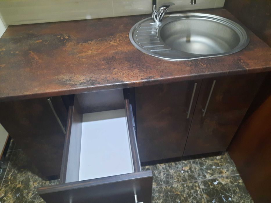 Нова кухня для офісного приміщення.