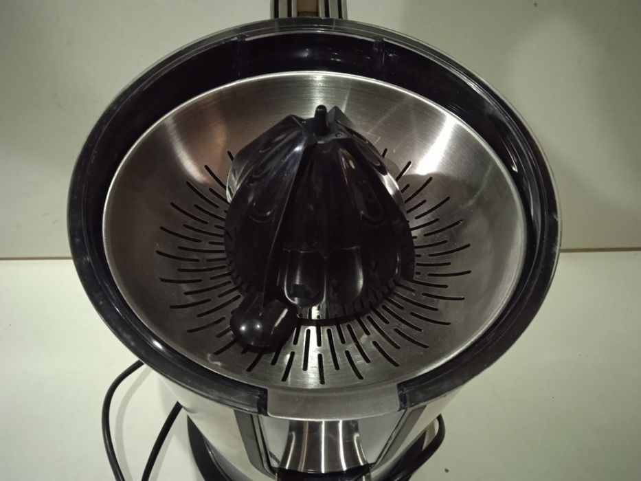 Wyciskarka do owoców CASO CP 300 Nowa