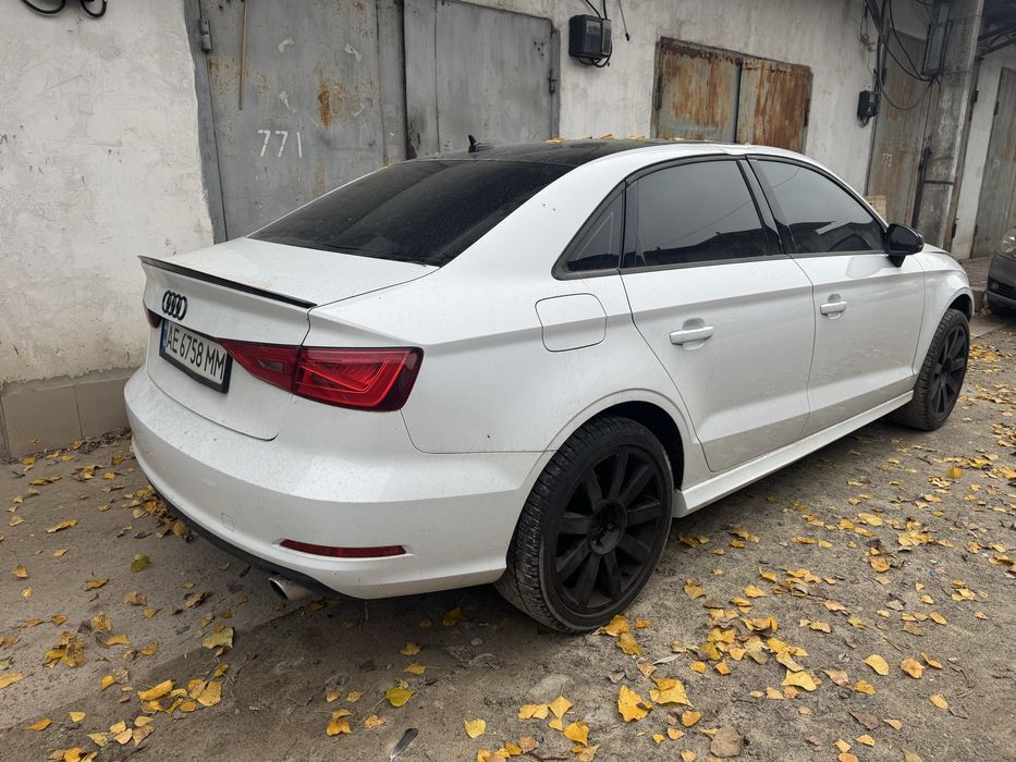 Audi A3 2015рік 2.0Бензин Quattro після дтп
