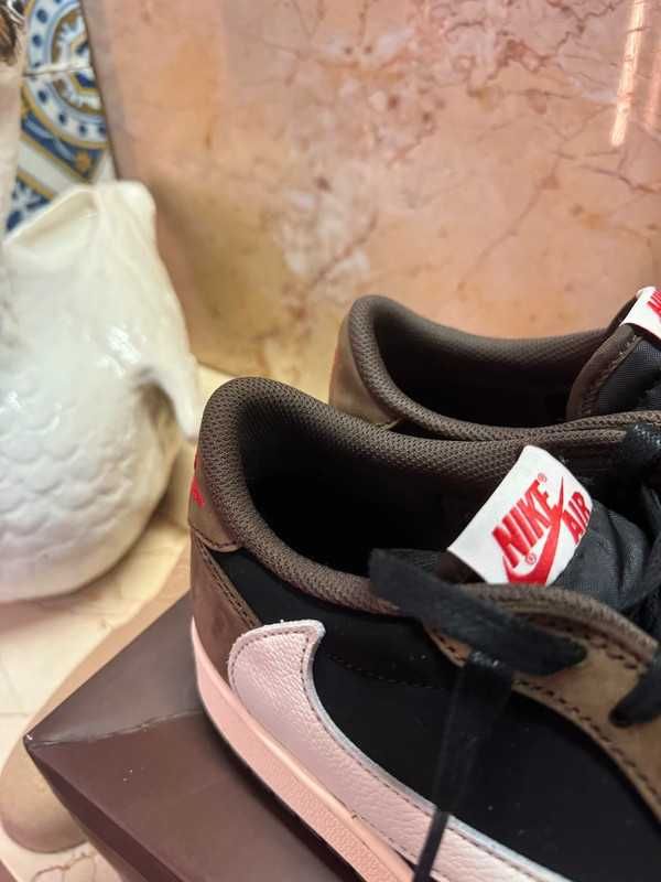 Buty do koszykówki Jordan1LowTravisScott Mocha nowy z metką R.38