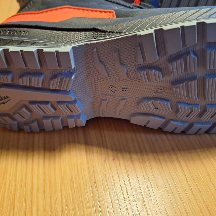 Obuwie robocze Milwaukee 42