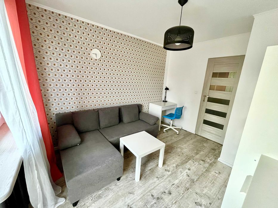 Pokój z BALKONEM za 1000zł! / Darmowe WiFi / CENTRUM!