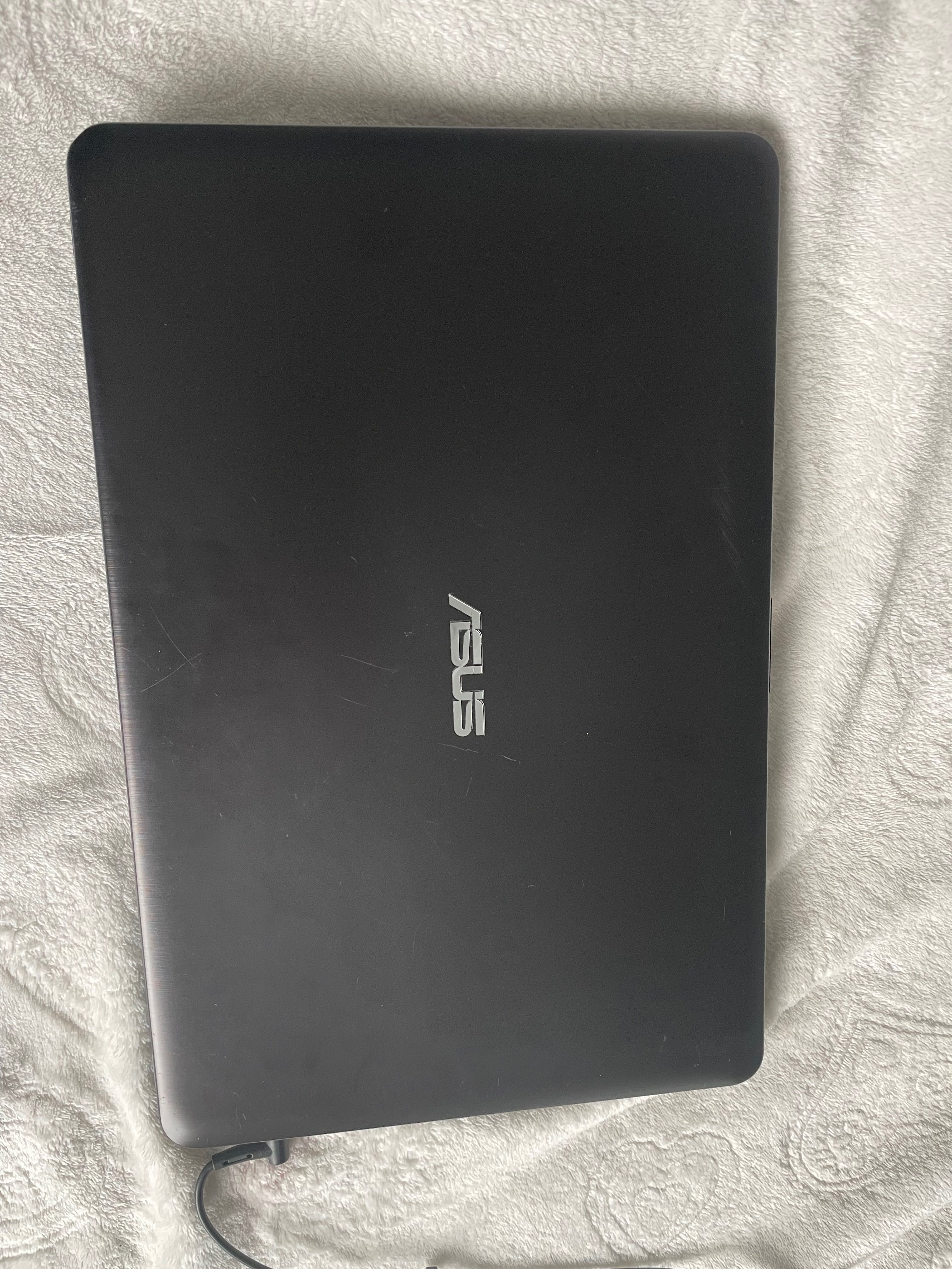 Laptop ASUS X540LA-XX1306T