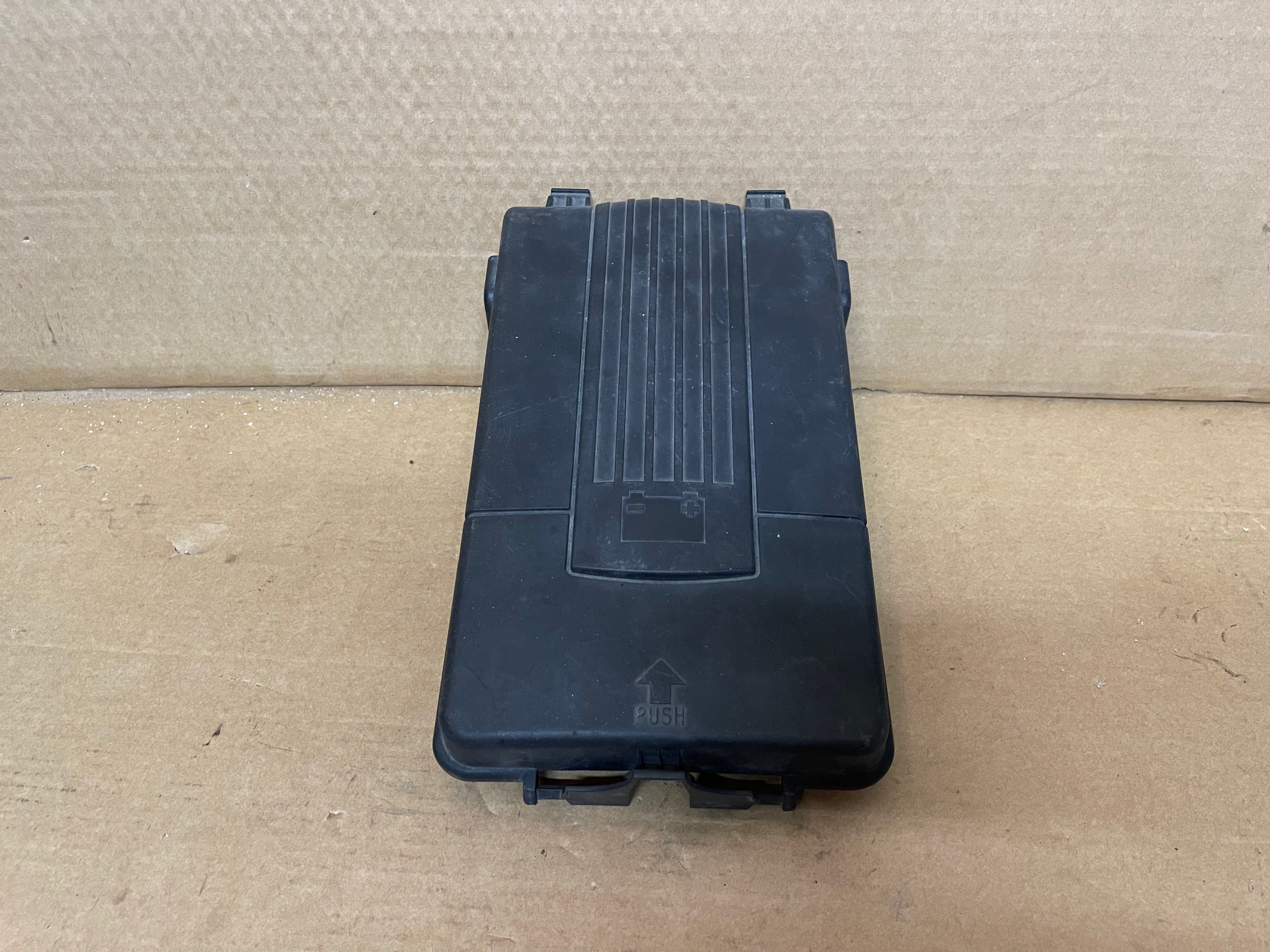 TAMPA DA BATERIA VW PASSAT B6 2.0 TDI 140 CV