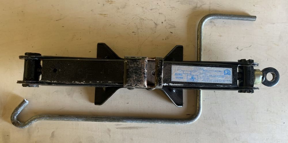 Lewarek/Podnośnik 800 Kg. Mazda 3