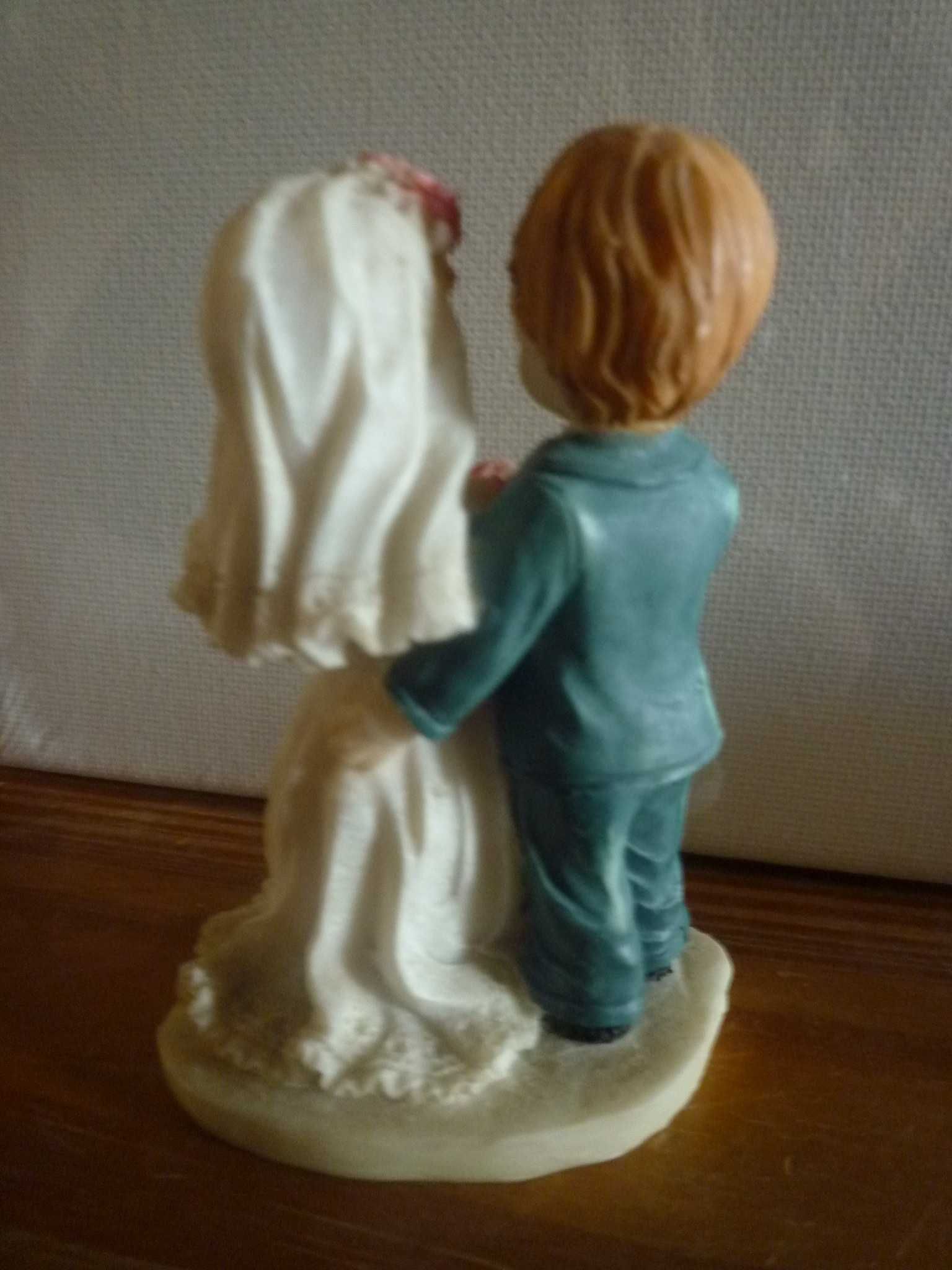 Casal de Noivos em Porcelana para Bolo, Novos