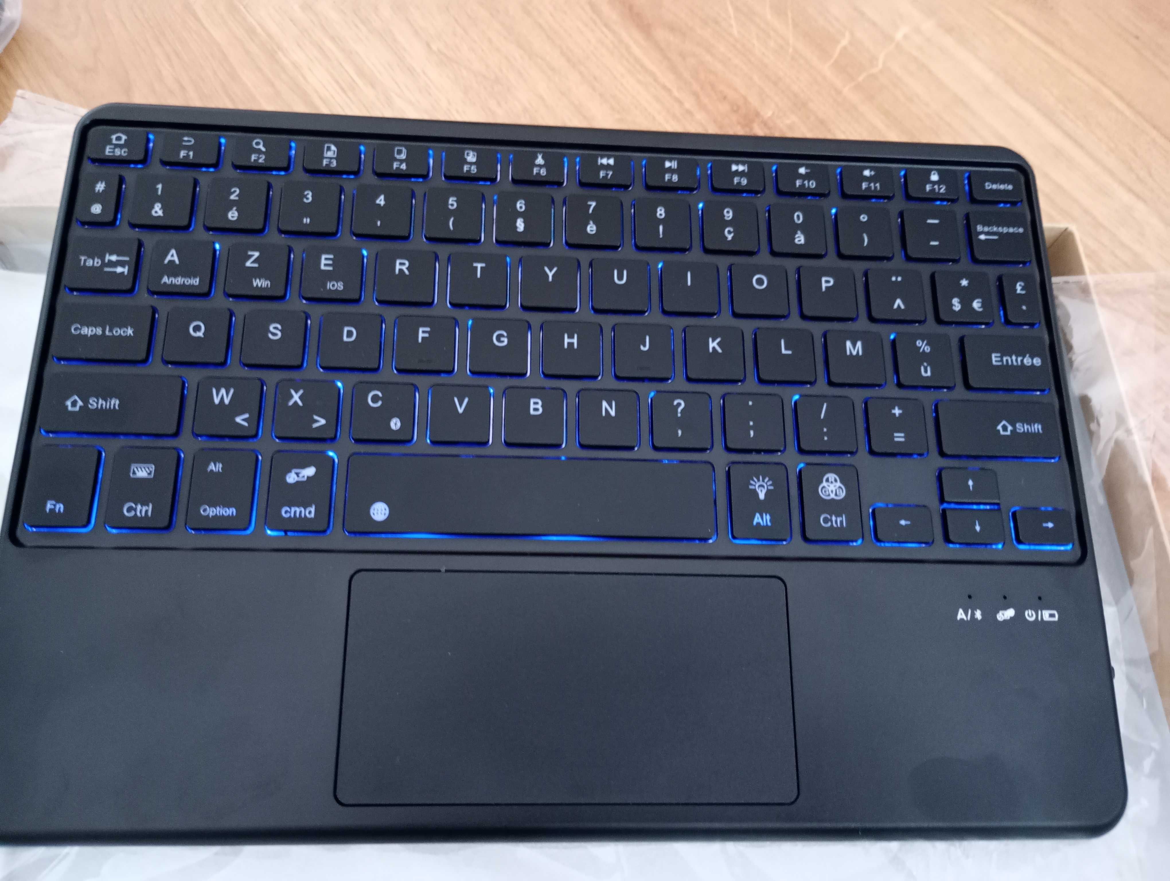 Podświetlana klawiatura Bluetooth