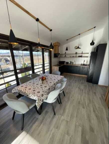 Пропонуємо ПОДОБОВО  в оренду Сучасну вілу в Східниці - Карпати - Гори