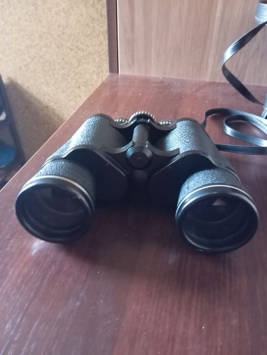 Бінокль професійний