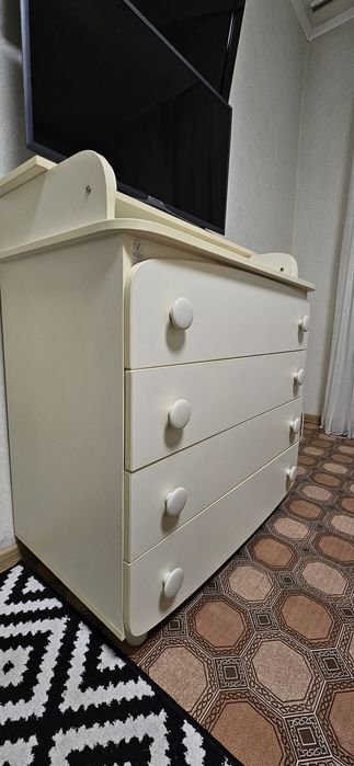 Комод - пеленатор дитячий. Шафа у дитячу кімнату