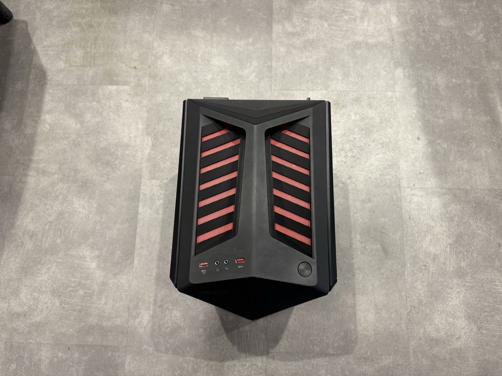 Lenovo IC y710 Cube-15 | i7-6700 / 32GB / SSD+HDD / GTX 1060 / Gaming