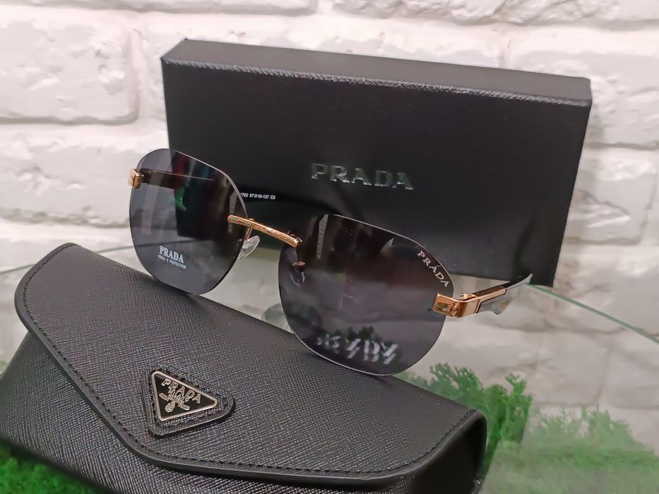 Брендові  жіночі окуляри  Prada. Нові.