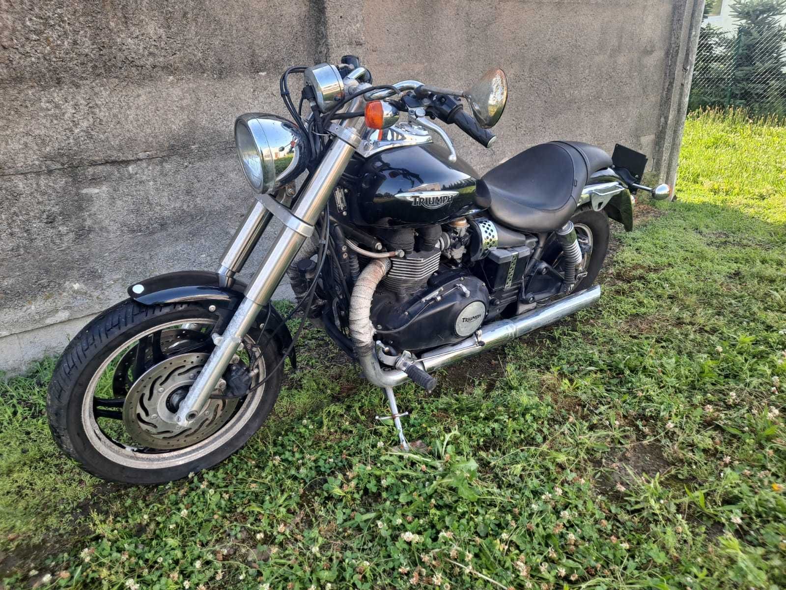 Triumph Speedmaster 900 triumph speedmastr 3