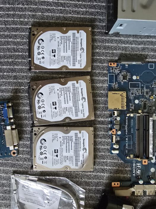 Componentes eletrônicos