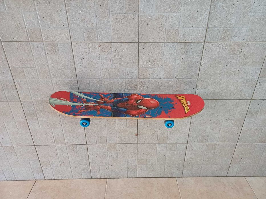 Skate  homem aranha