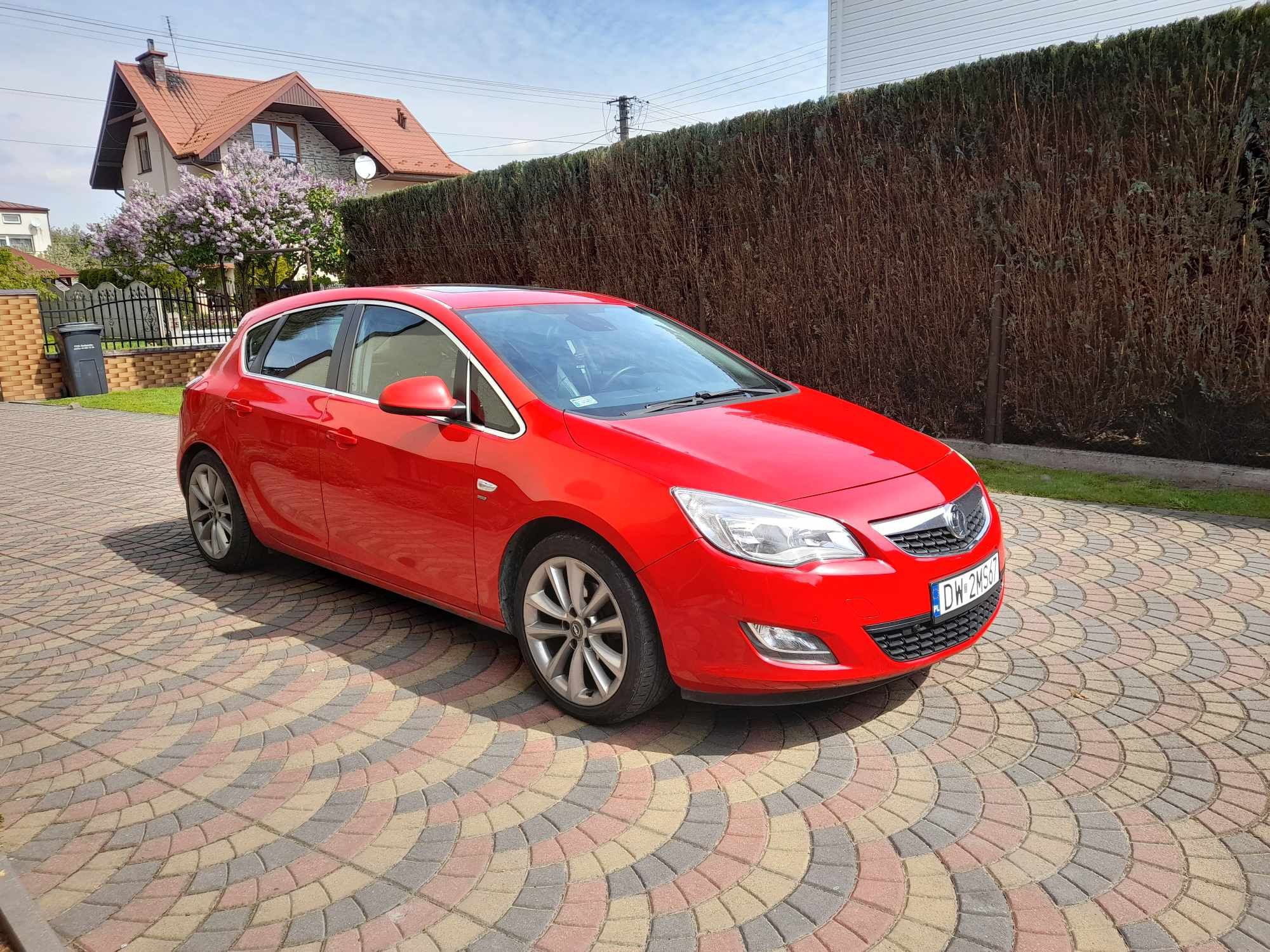 Opel Astra J 2010r