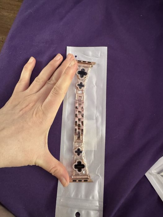 Ремешок на Apple watch клевер