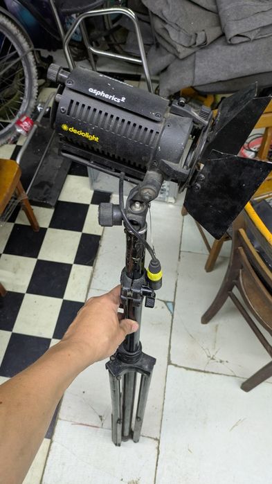 Світло студйне Dedolight DLH4 150w
