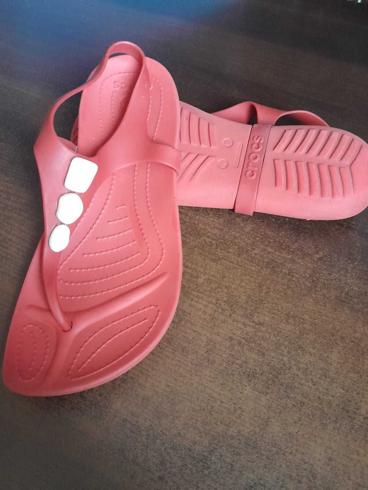 Sandały Crocs W9