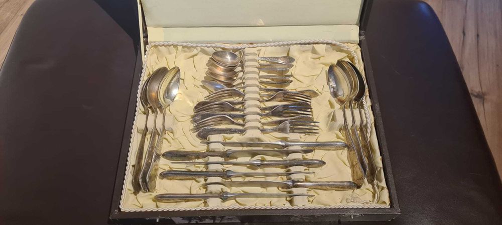 Sztucce posrebrzane Hefra